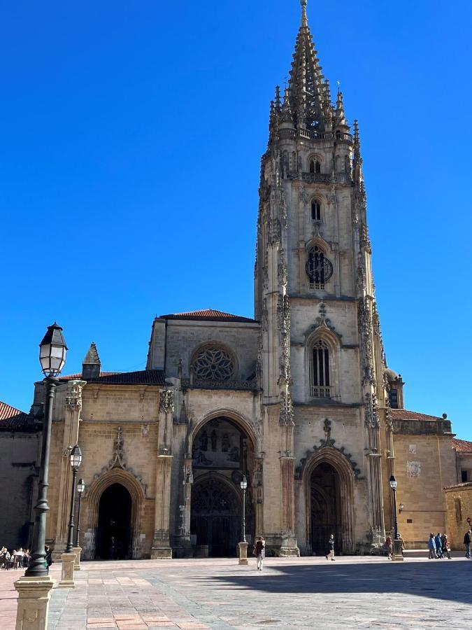 Apartamento Wamba - La Catedral Lejlighed Oviedo Eksteriør billede