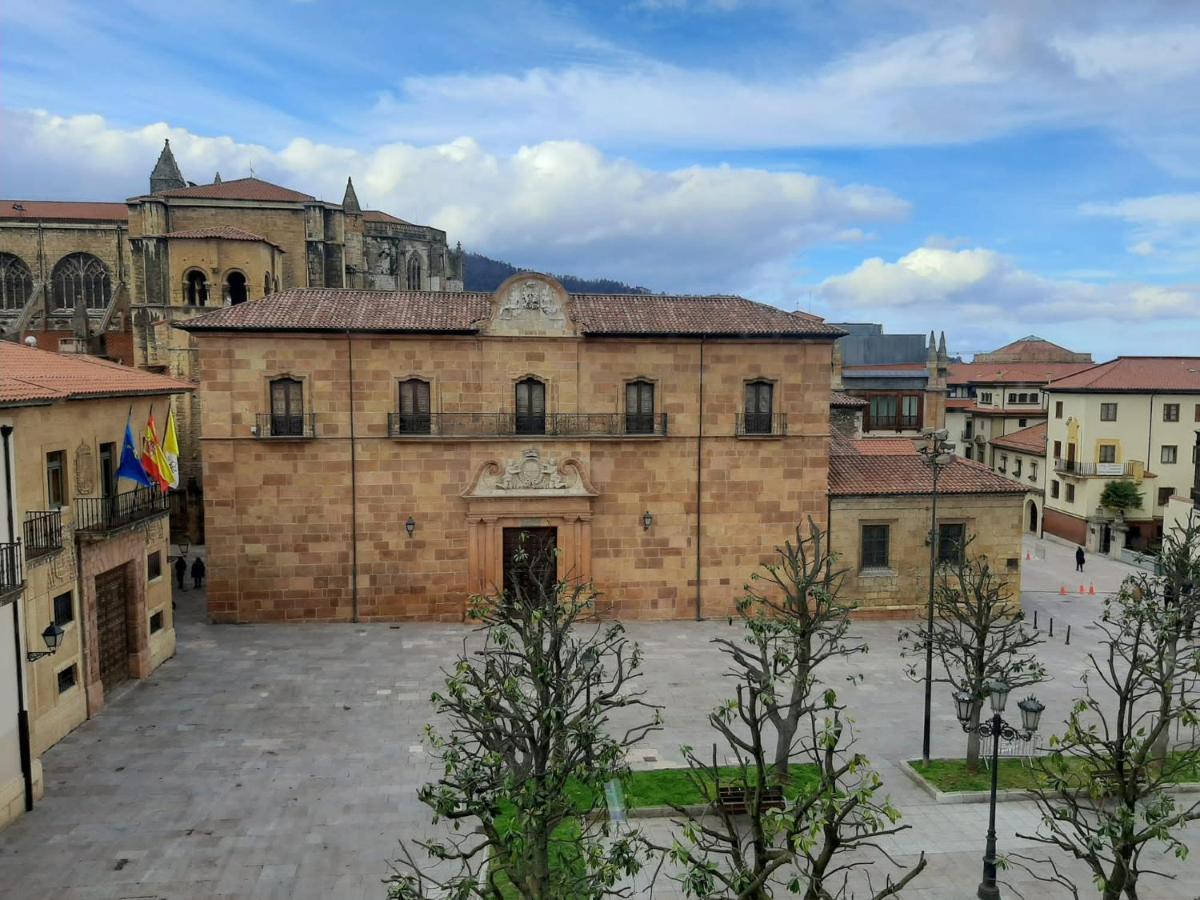 Apartamento Wamba - La Catedral Lejlighed Oviedo Eksteriør billede