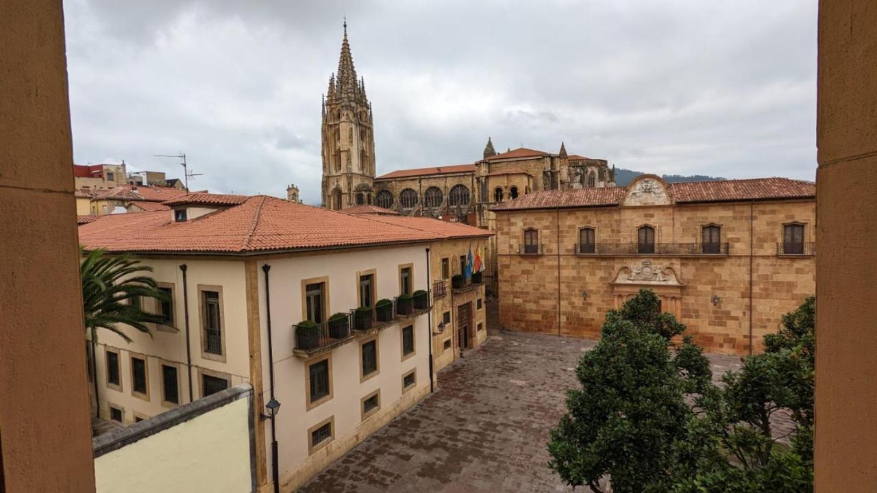 Apartamento Wamba - La Catedral Lejlighed Oviedo Eksteriør billede